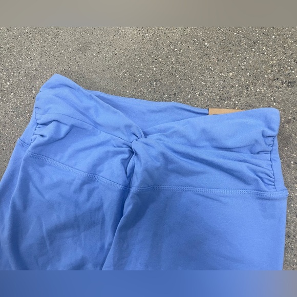 NWT Victoria’s Secret VS PINK Light Blue Stretch Leggings size Medium - Picture 5 of 12